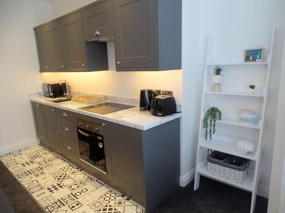 Apt 3 - Queens Court سكرابورو المظهر الخارجي الصورة