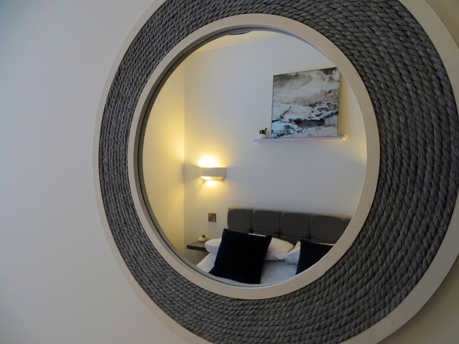 Apt 3 - Queens Court سكرابورو المظهر الخارجي الصورة